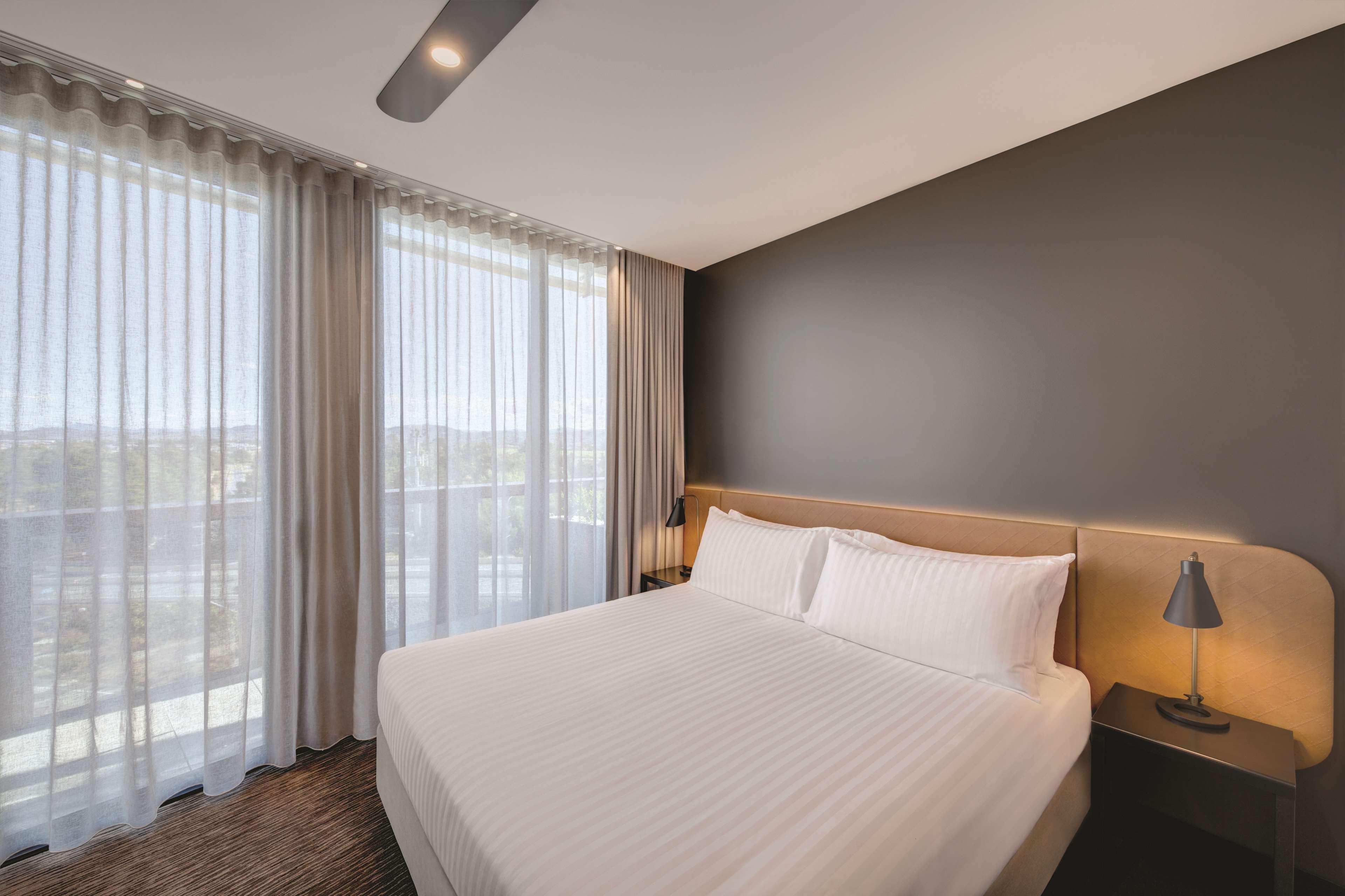 Vibe Hotel Canberra Esterno foto
