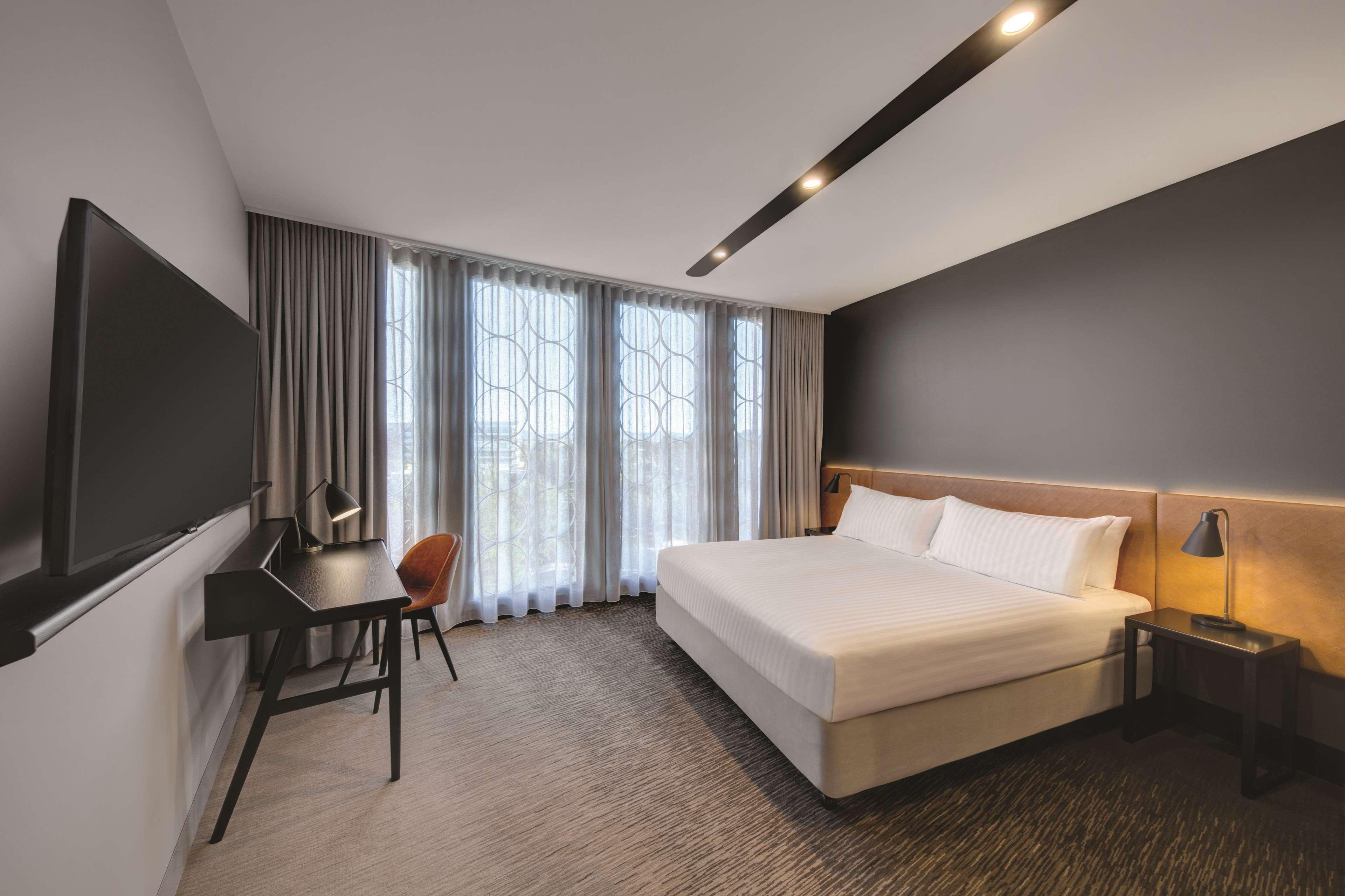 Vibe Hotel Canberra Esterno foto