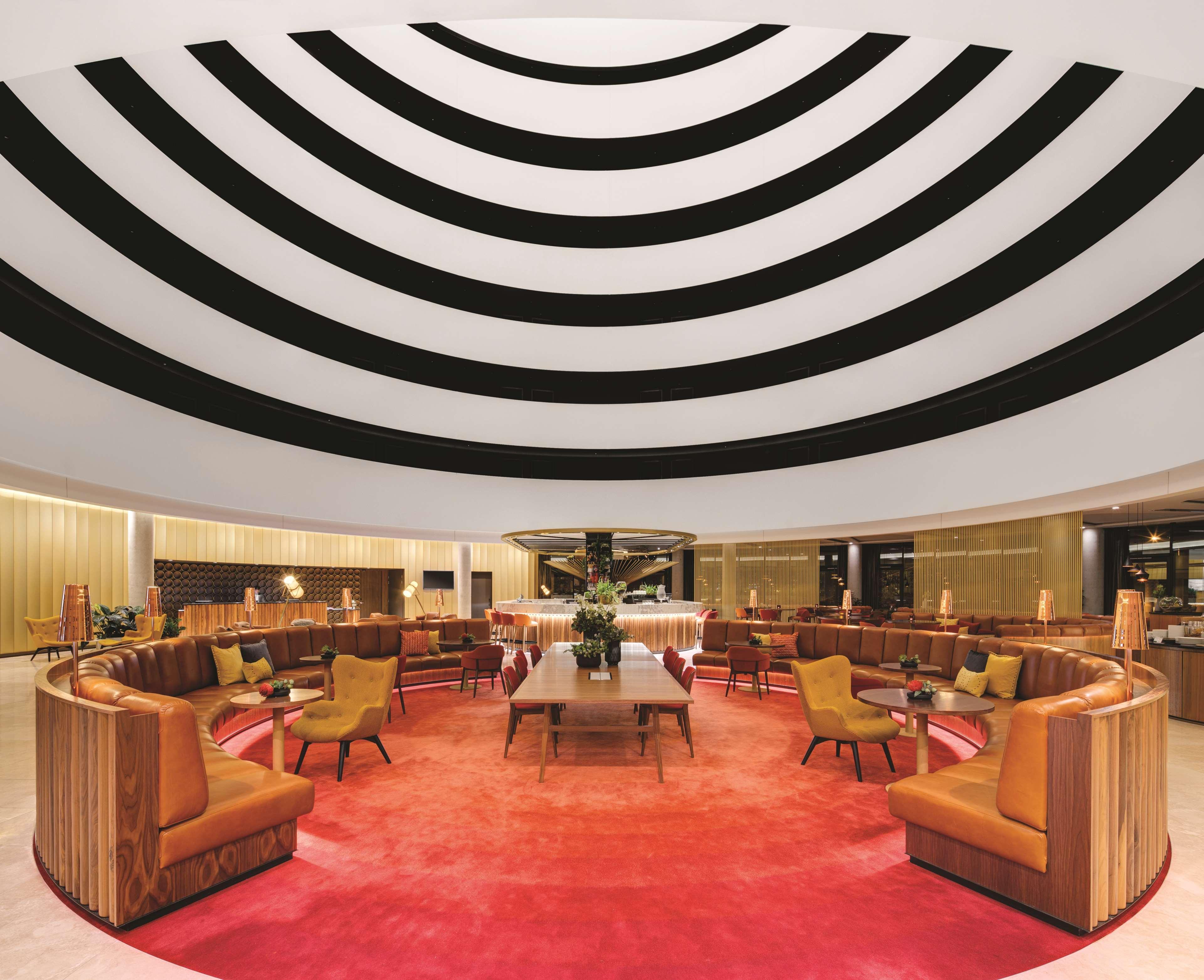 Vibe Hotel Canberra Esterno foto